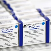 Ревакцинацию от коронавируса прошли более 300 тысяч жителей Кубани
